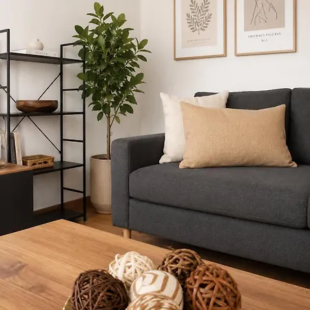 Solu Elegant Apartments Free Parking ,Fast Wi -Fi, New Building Апартаменты